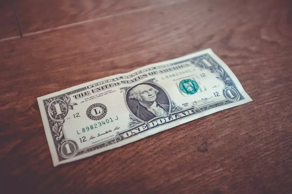 The Pros and Cons of Raising the Minimum Wage